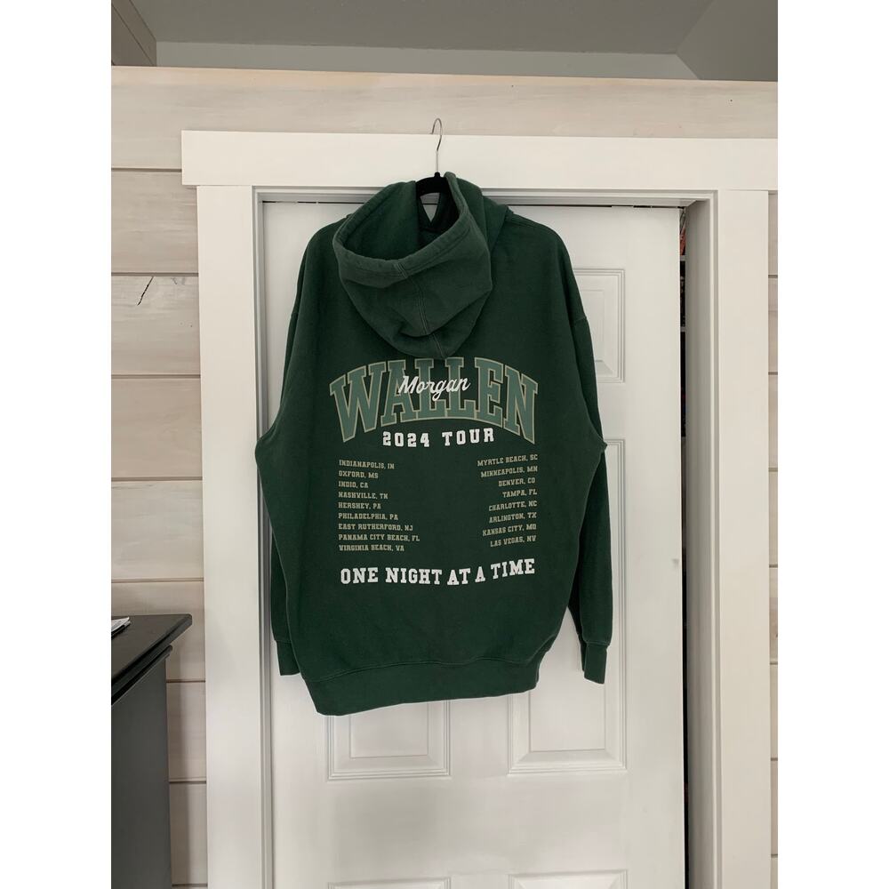 Morgan Wallen One Night at a Time Tour green hoodie sweatshirt XL